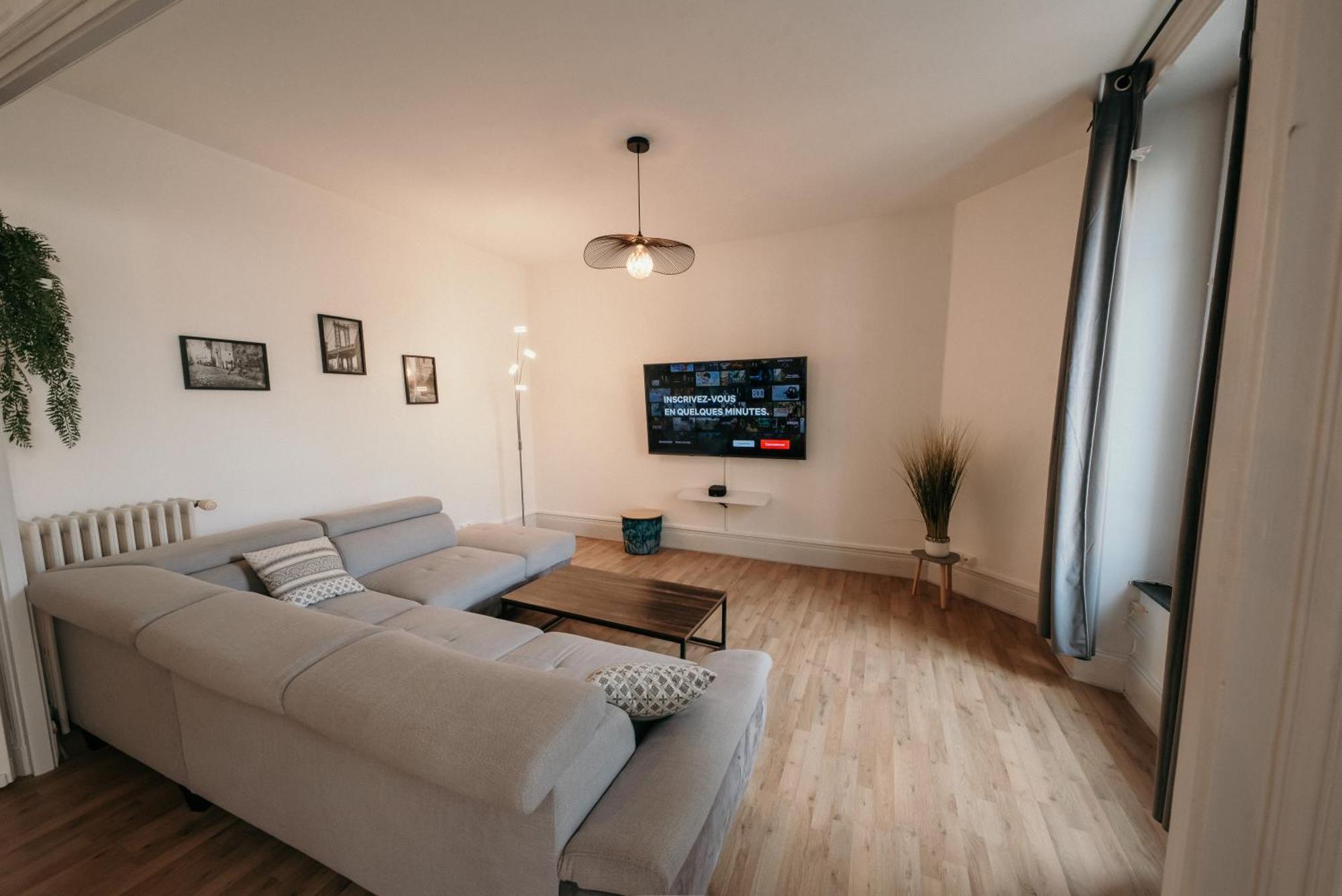 Appartement D'Alexandre Hyper Centre-Ville ชาร์เลอวิลล์-เมซิแยร์ ภายนอก รูปภาพ