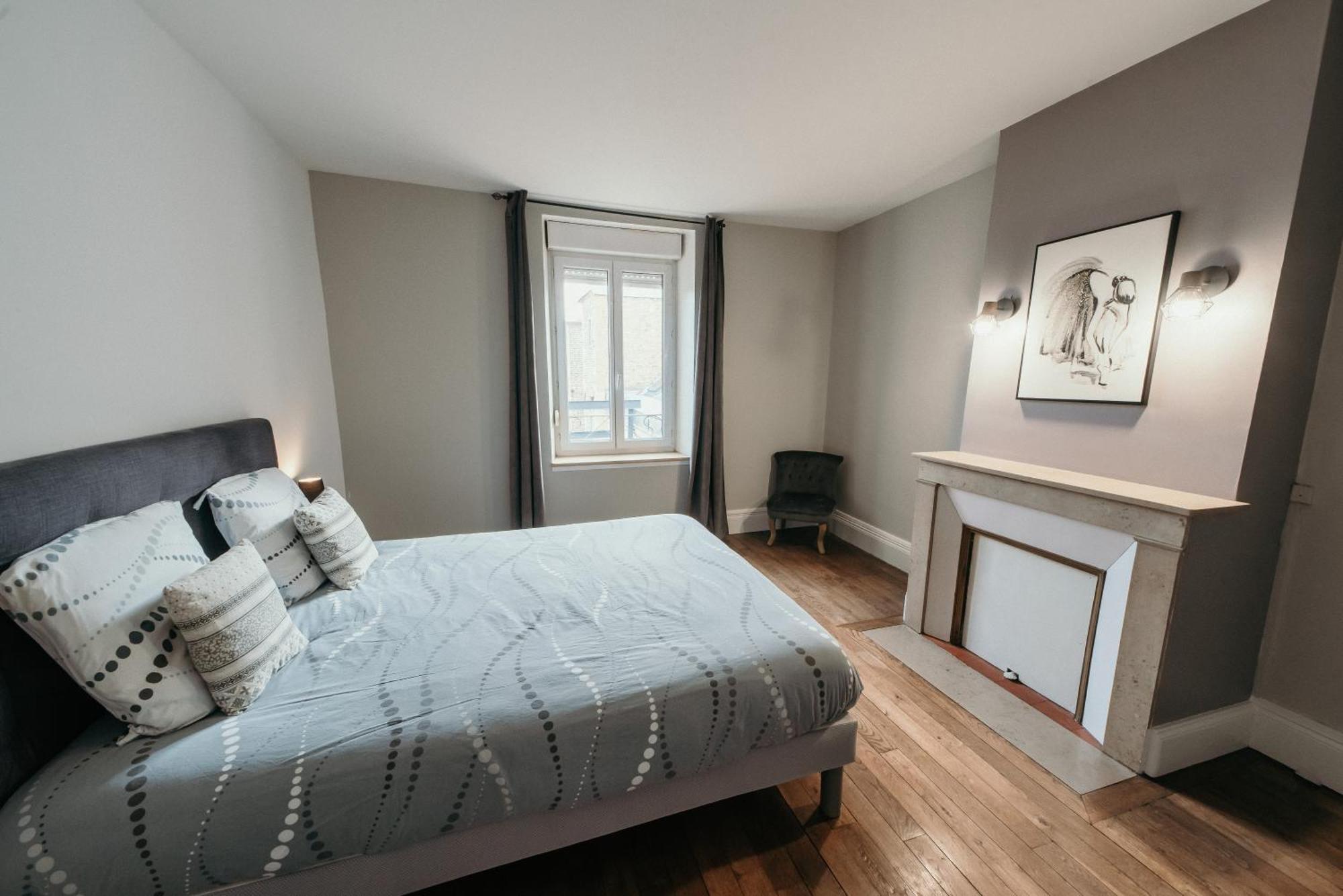 Appartement D'Alexandre Hyper Centre-Ville ชาร์เลอวิลล์-เมซิแยร์ ภายนอก รูปภาพ