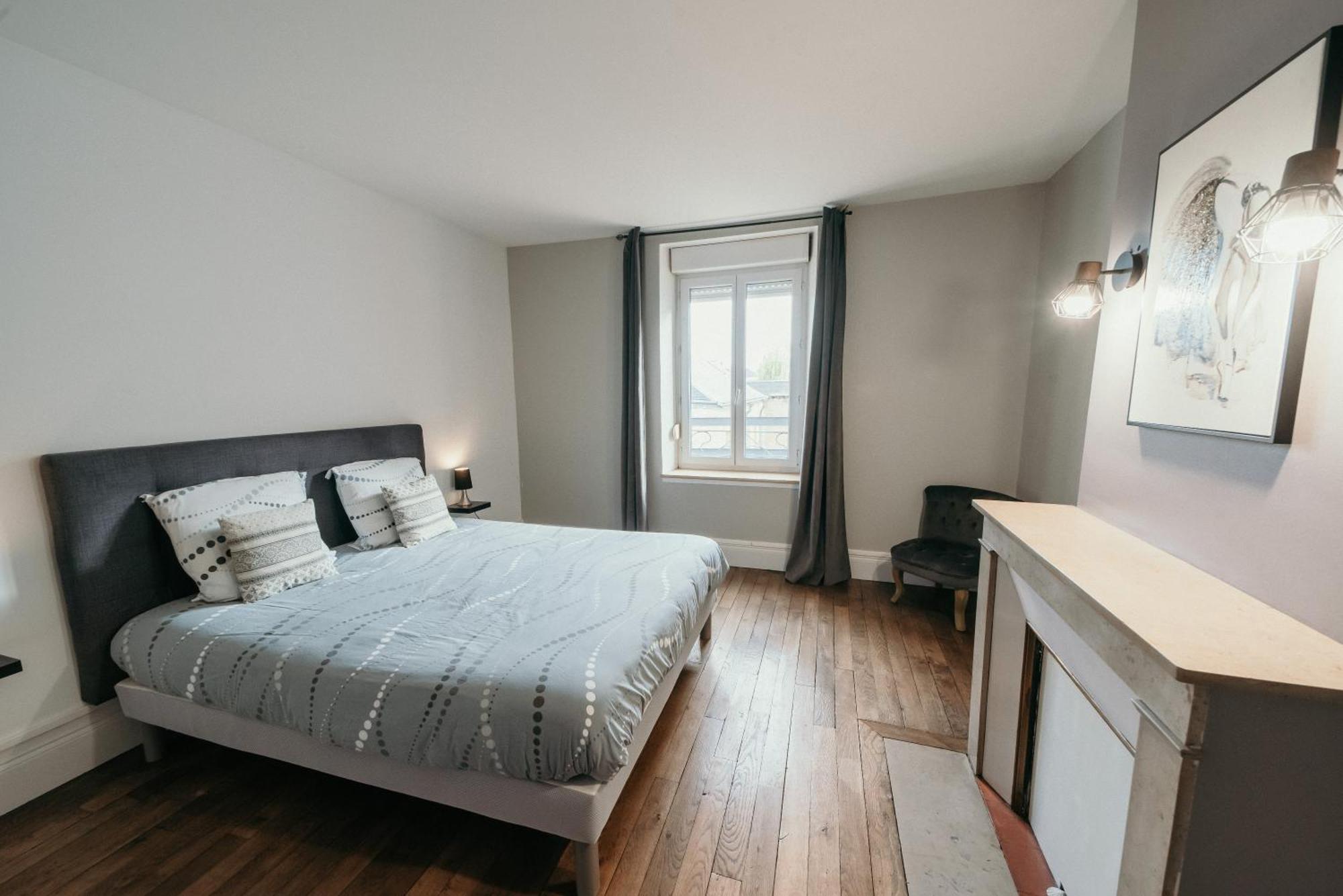 Appartement D'Alexandre Hyper Centre-Ville ชาร์เลอวิลล์-เมซิแยร์ ภายนอก รูปภาพ